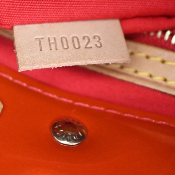 LOUIS VUITTON Read Hand Bag Monogram Vernis Patent Leather Red M91088 31EF111 - Picture 15 of 15